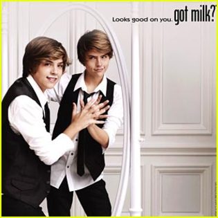 got new brand milk - Zack si Cody ce viata minunata pe punte