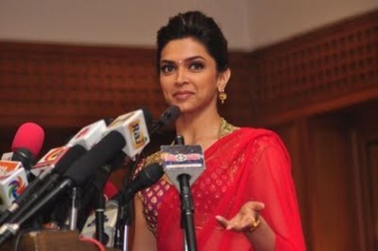 36299494_UPZFJJBEA[1] - DEEPIKA PADUKONE
