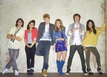 14 - lemonade mouth