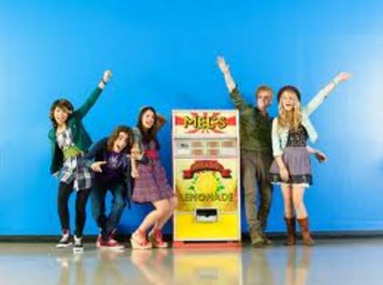 17 - lemonade mouth