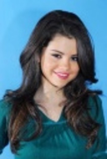 Selena-selena-gomez-666326_333_500 - Selena Gomez