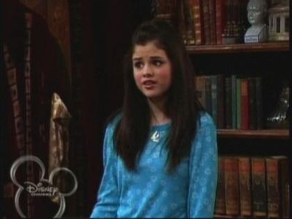 normal_WOWP1x01_wmv_000551499 - Wizards Of Waverly Place - Crazy 10 Minute Sale - Screencaps