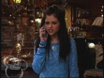 normal_WOWP1x01_wmv_000562899 - Wizards Of Waverly Place - Crazy 10 Minute Sale - Screencaps