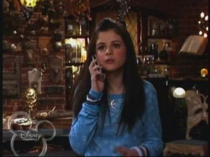 normal_WOWP1x01_wmv_000573666 - Wizards Of Waverly Place - Crazy 10 Minute Sale - Screencaps