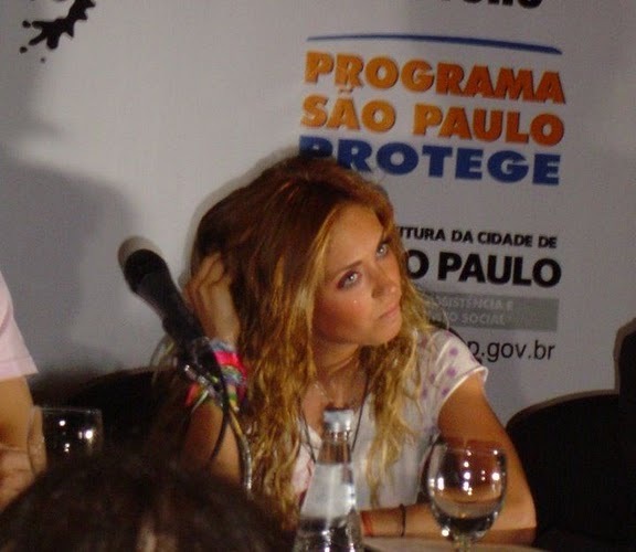 2 %28324%29 - 00Anahi em Coletivas tardes de autografos entrevistas programas de radio e Tv