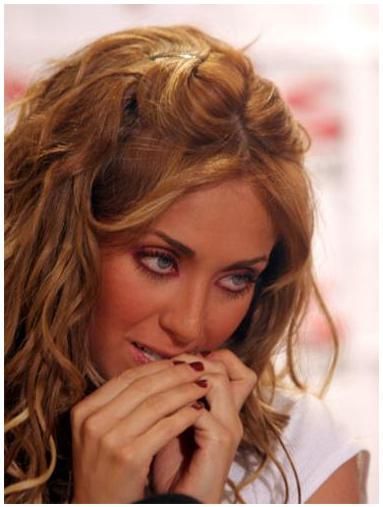 022-2 - Anahi em Coletivas tardes de autografos entrevistas programas de radio e Tv