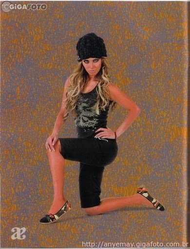 14876850 - Anahi em anuncios catalogos