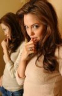 angelina_jolie_58 - Poze cu Angelina Jolie