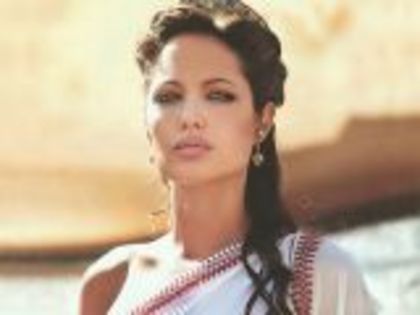 angelina-jolie_12 - Poze cu Angelina Jolie