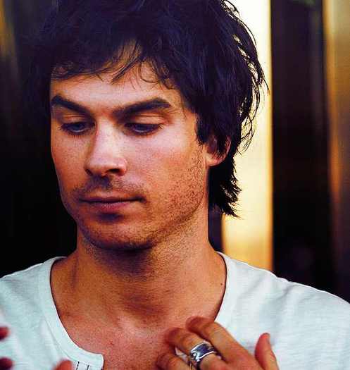 Ian-Somerhalder-ian-somerhalder-22670557-610-644 - Ian Somerhalder - Damon Salvatore