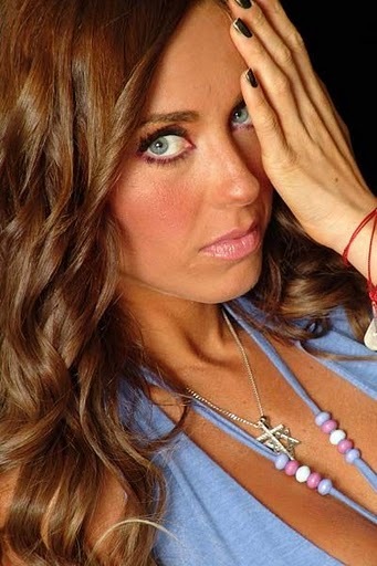 0aa04d0615pbb6 - Anahi en Photoshoots