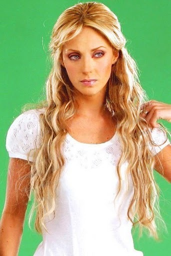 122548446 - Anahi en Photoshoots