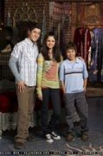  - Selena Gomez in Magicienii din Waverly Place