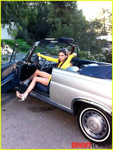 nina-dobrev-teen-vogue-09 - Teen Vogue