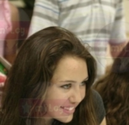  - aici va arat cat de mult o iubesc pe Miley