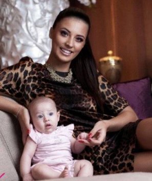 antonia_ia_botezat_fetia_i_sa_casatorit__in_aceeai_zi