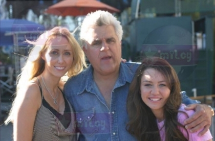 normal_015 - MileyWorld - July 19th 2007 - Tonight Show with Jay Leno - Backstage