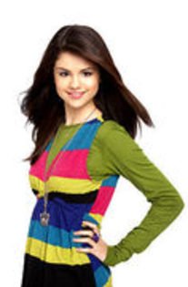 37754335_ZYJMZPIZE - selena gomez