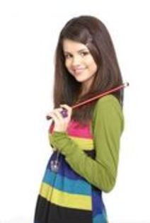 37754346_QKNKAKEGS - selena gomez