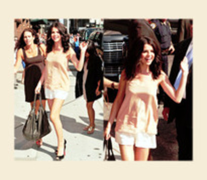 28450366_ZSCVZARCQ - selena gomez