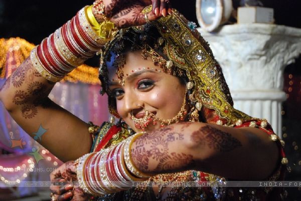 33105-parul-chauhan-looking-ossom-in-bridal-outfit - parul chuhan ragni culoarea fericirii 2