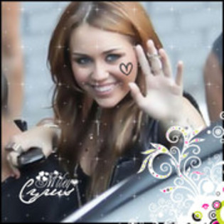 38364997_LWBKFCMPF - miley cyrus