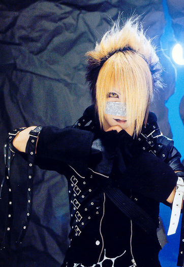 reita11[1] - The-GazeTTe