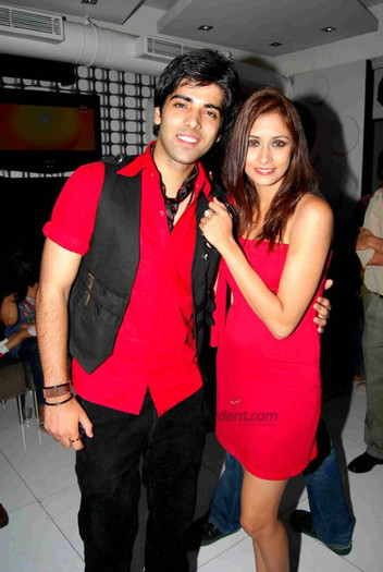 angadbirthdaybash_028[2] - Ranvir-Kinshuk Mahajan