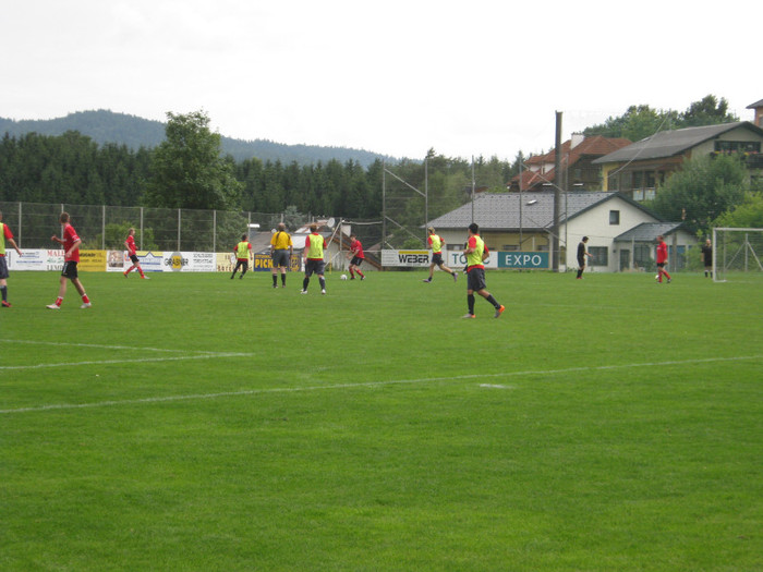 zeltfest-se joaca si fotbal - Auto service-Bosch-Katzinger