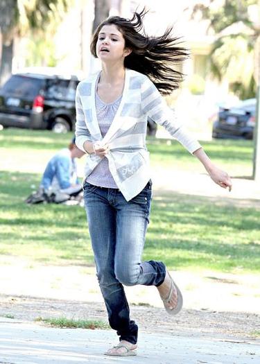 Ajutor , Ammy ! Ajuta-ma !