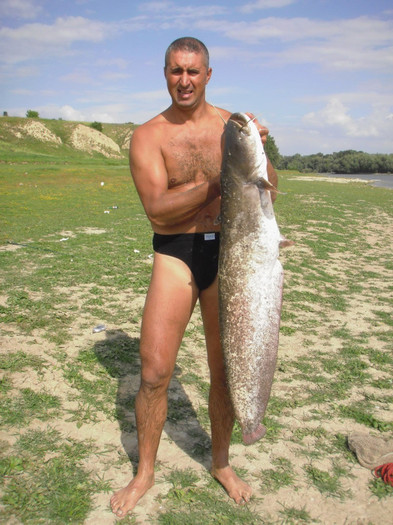 P6130036 - Pescuit la Dunare