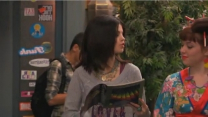 normal_003 - Wizards Of Waverly Place - All About You-Niverse - Screencaps