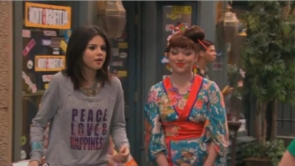 normal_008 - Wizards Of Waverly Place - All About You-Niverse - Screencaps