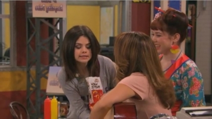 normal_024 - Wizards Of Waverly Place - All About You-Niverse - Screencaps