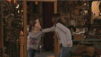 normal_275 - Wizards Of Waverly Place - All About You-Niverse - Screencaps