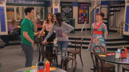 normal_340 - Wizards Of Waverly Place - All About You-Niverse - Screencaps