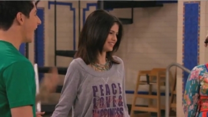 normal_341 - Wizards Of Waverly Place - All About You-Niverse - Screencaps