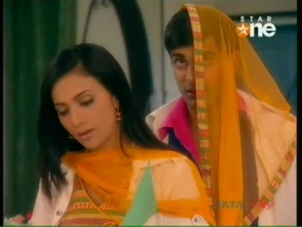 38179299_GYXCAPQES - xxArmaan si Ridhimaxx