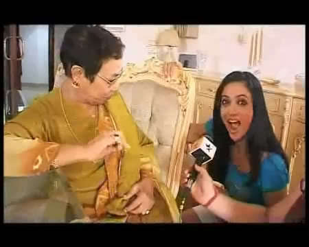 halwa30 - Shilpa Anand prepares Gajar ka halwa