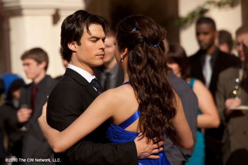 damon and elena 35