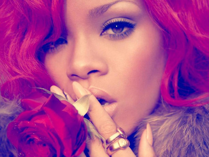 Lovely-Rihanna-Wallpaper-rihanna-17354359-1024-768 - Rihanna