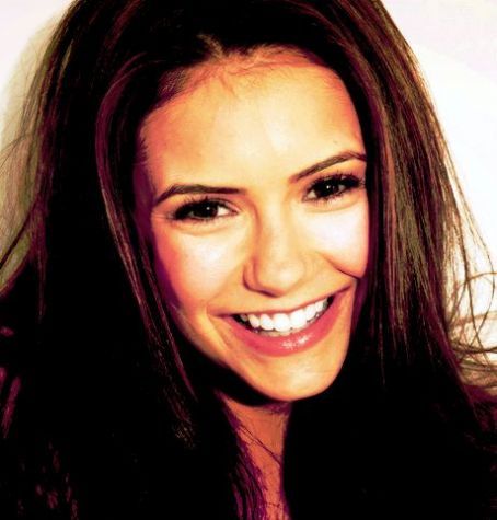3j7c3bc4yhxccx4 - album nina dobrev