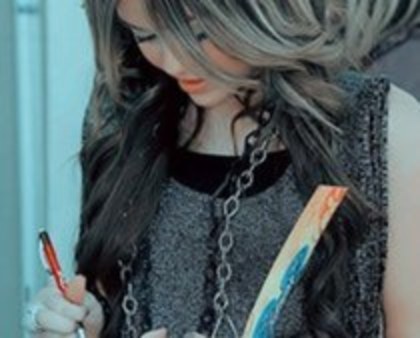  - 0 Ea--cea mai frumoasa fata