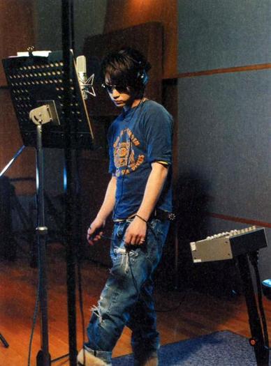 31608267 - Kamenashi Kazuya