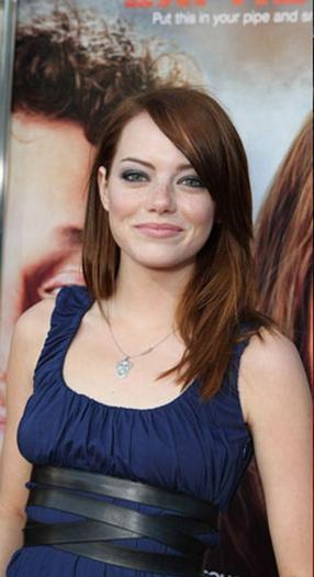 Emma Stone - x - Clubul Vedetelor Roscate