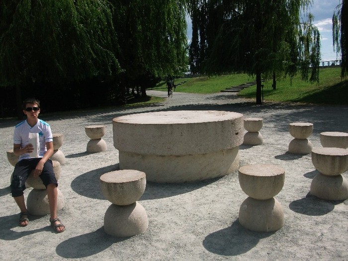 Andrei si MASA TACERII