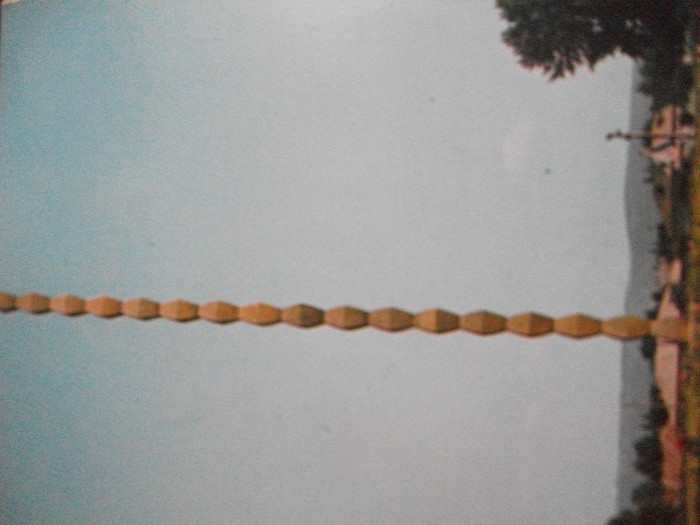 Coloana fara sfarsit-CONSTANTIN BRANCUSI