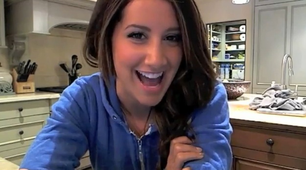 jmkt - a capturi ashley tisdale