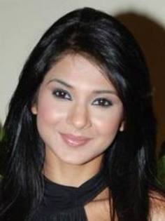 images - Jennifer Winget