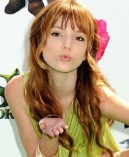 28231_123936830974924_119669298068344_116611_7692023_n - bella thorne